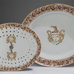 Dish with Strainer,
Jingdezhen, China, ca. 1823,
Hard-paste porcelain
Museum Purchase, The Buddy Taub Foundation, Dennis A. Roach and Jill Roach Directors, 2023-326 Dish with Strainer,
Jingdezhen, China, ca. 1823